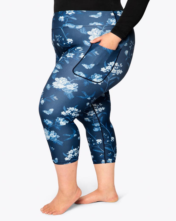 Blue Vintage Bloom Capri