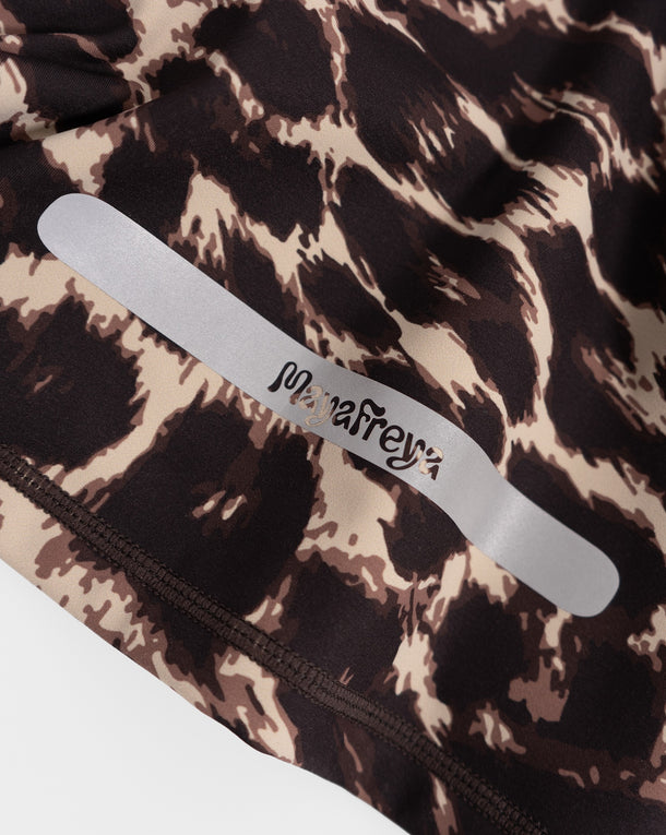 Model 5'4" | Size S