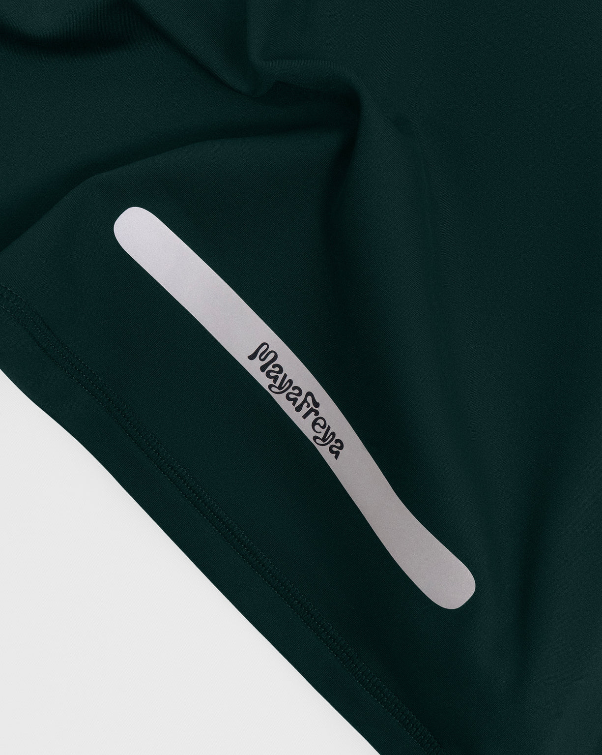 Model 5'4" | Size S