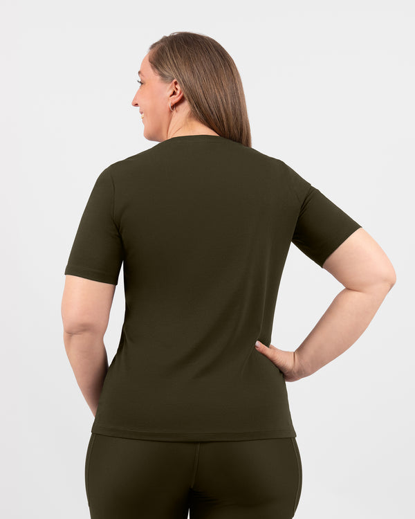 Model 5'9" | Size M