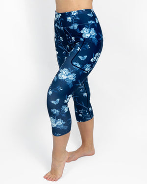 Blue Vintage Bloom Capri