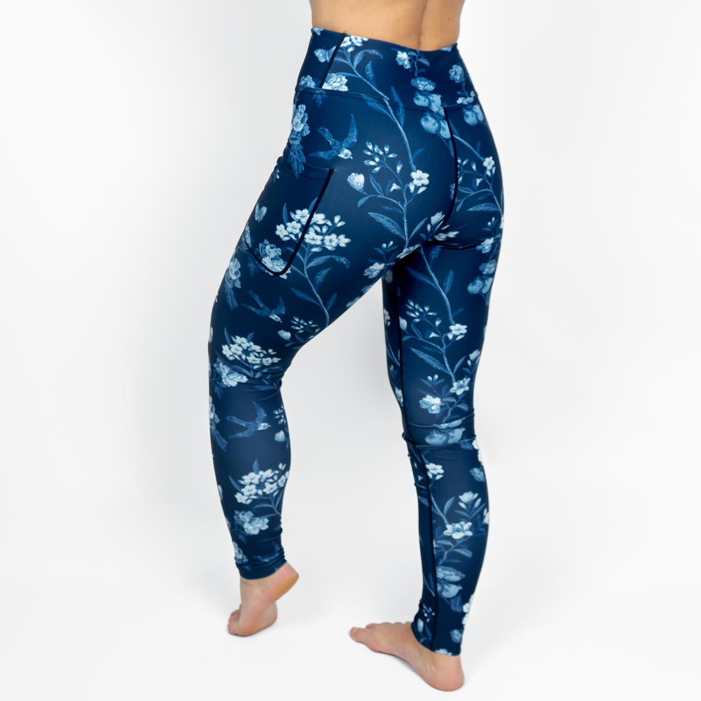 Signature Blue Vintage Bloom Leggings