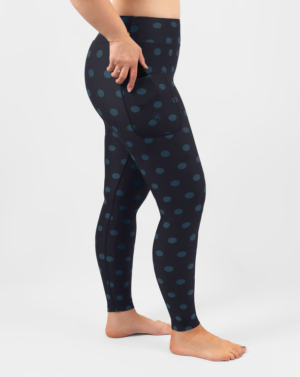 Model 5'9" | Size M