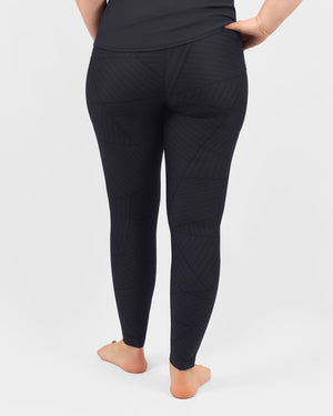 Model 5'9" | Size M