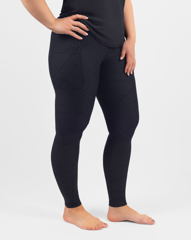 Model 5'9" | Size M