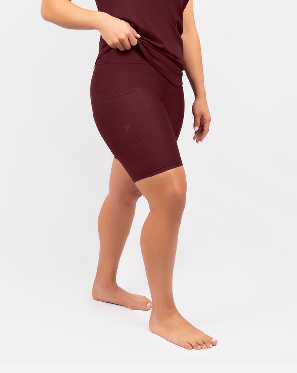 Model 5'4" | Size S