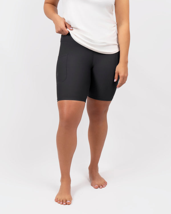 Model 5'4" | Size S