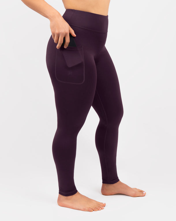Model 5'4" | Size S