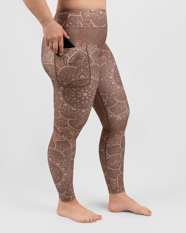 Model 5'9" | Size M