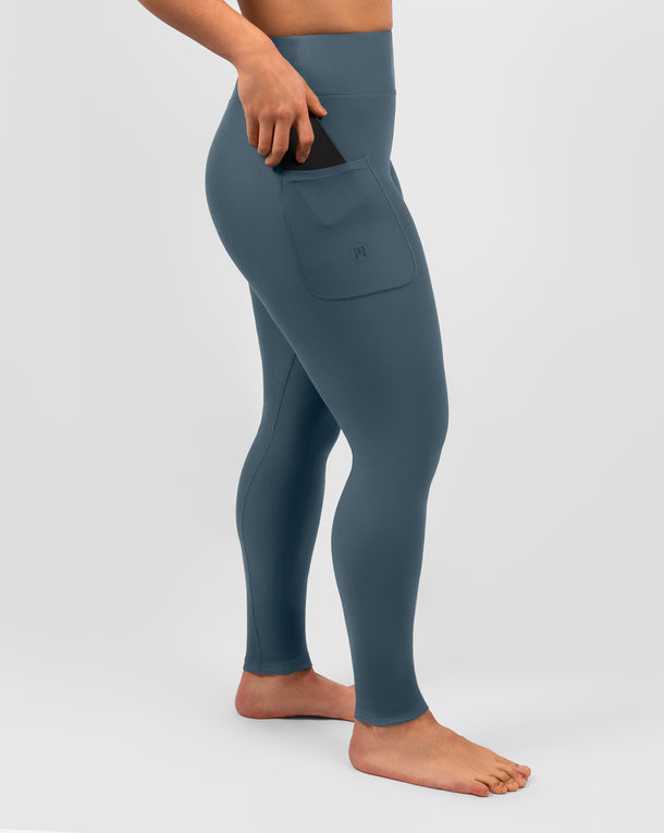 Model 5'4" | Size S