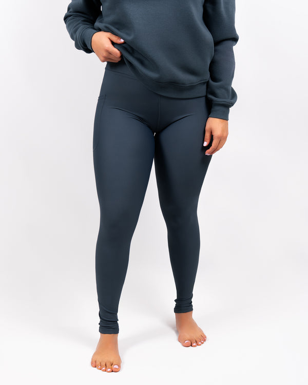 Model 5'4" | Size S 