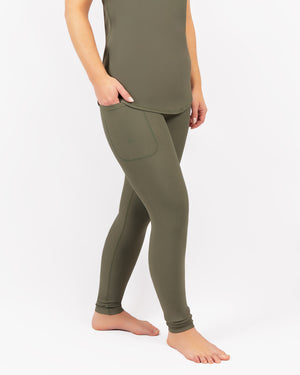 Model 5'3" | Size S 