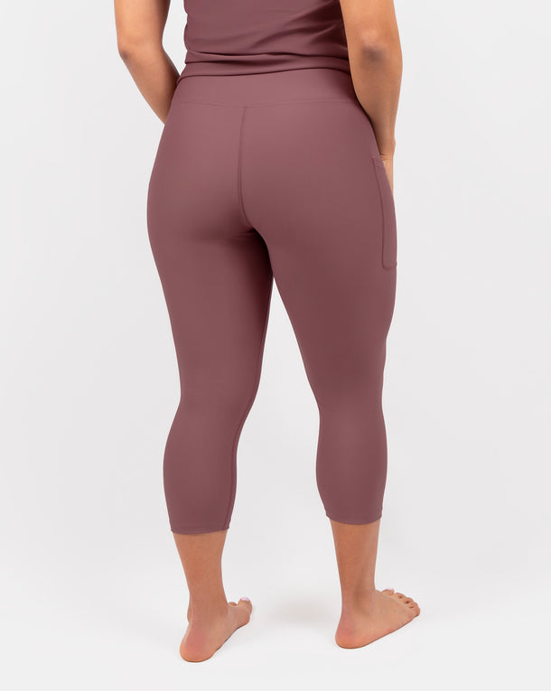 Model 5'4" | Size S