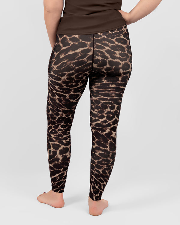 Model 5'9" | Size M