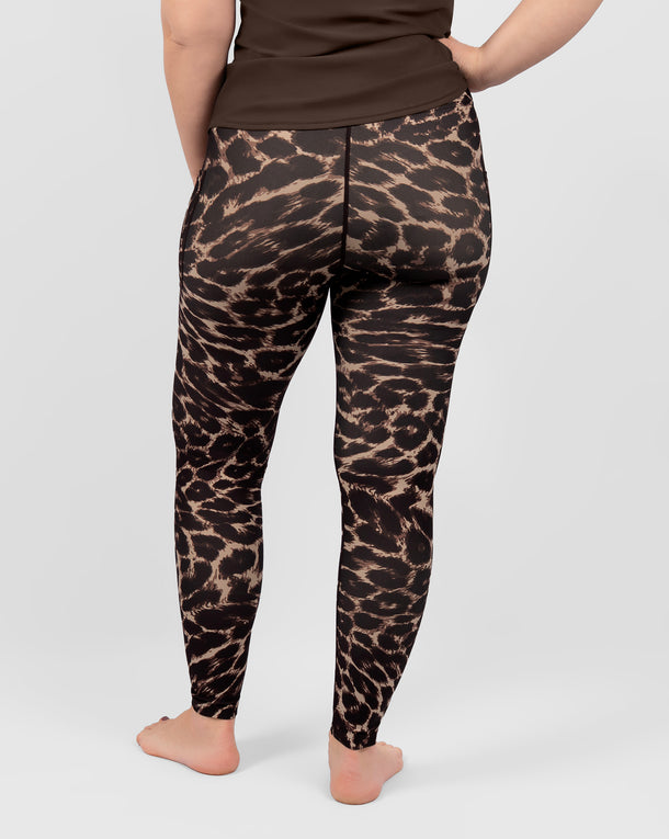 Model 5'9" | Size M