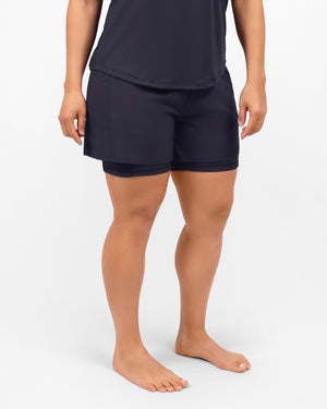 Model 5'4" | Size S 
