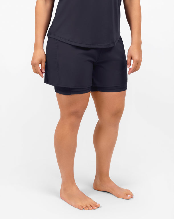 Model 5'4" | Size S 