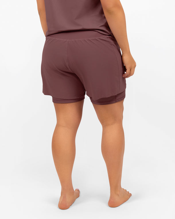 Model 5'4" | Size S 