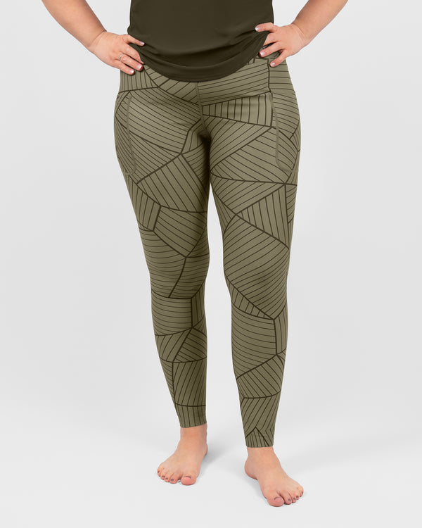 Model 5'9" | Size M