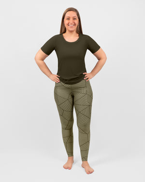 Model 5'9" | Size M