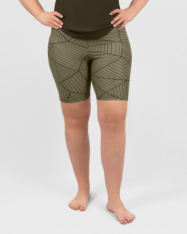 Model 5'9" | Size M