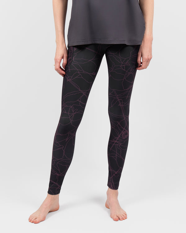 Model 5'9" | Size XS
