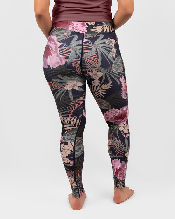Model 5'4" | Size S