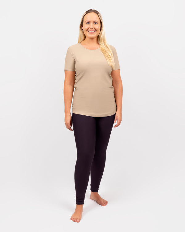 Model 5'5" | Size M