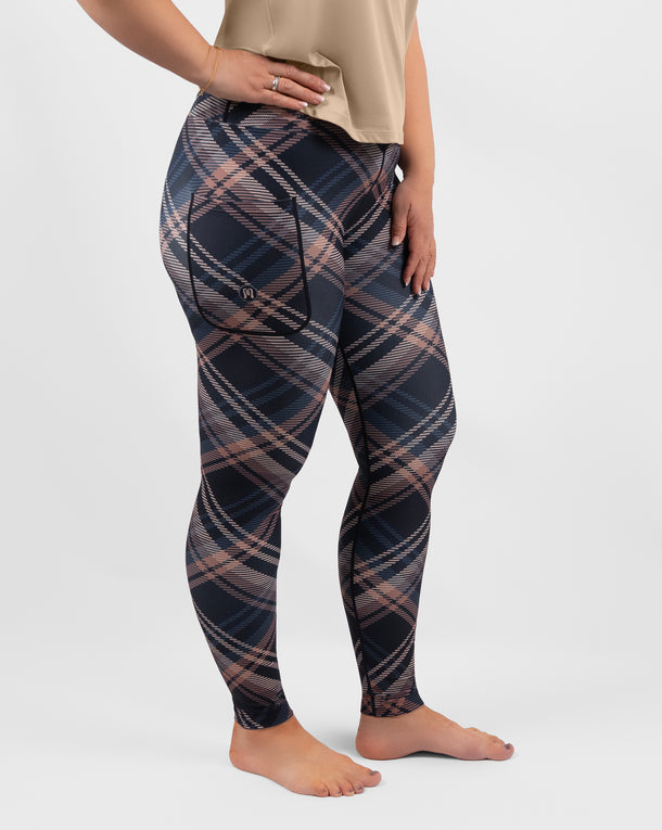 Model 5'9" | Size M
