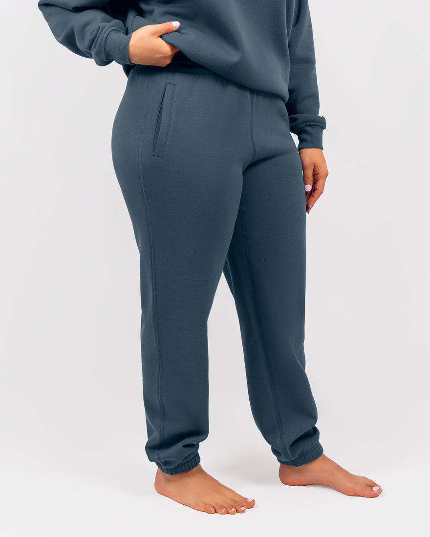 Model 5'4" | Size S
