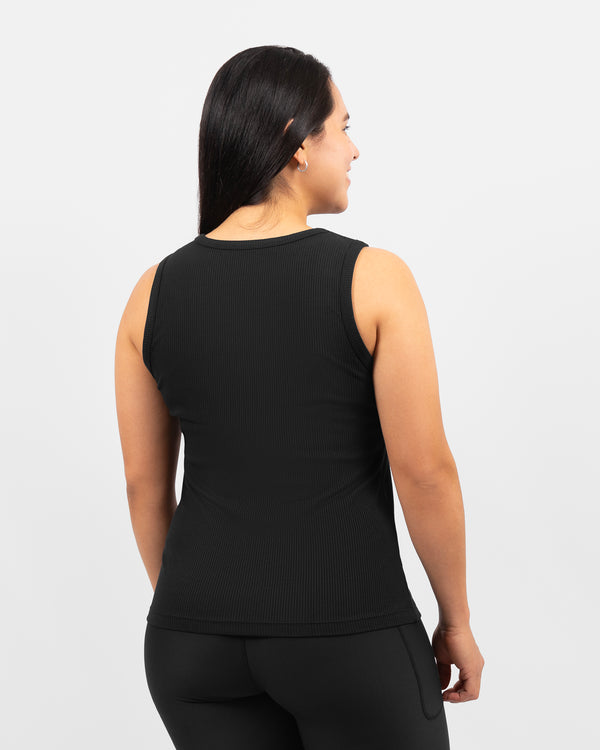 Model 5'4" | Size S