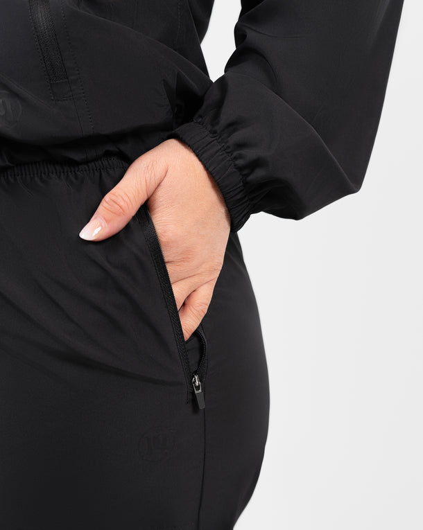 Model 5'4" | Size M