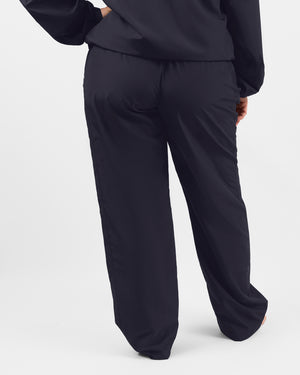 Model 5'4" | Size M