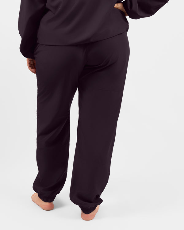Model 5'4" | Size M