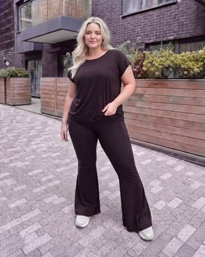 Model 5'4" | Size XL