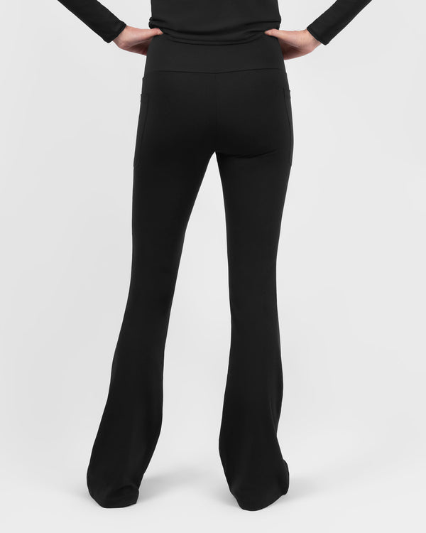 Model 5'9" | Size XS