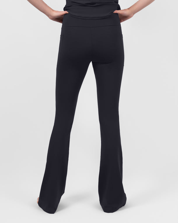 Model 5'9" | Size XS