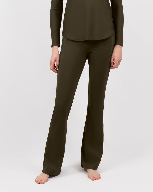 Model 5'9" | Size XS