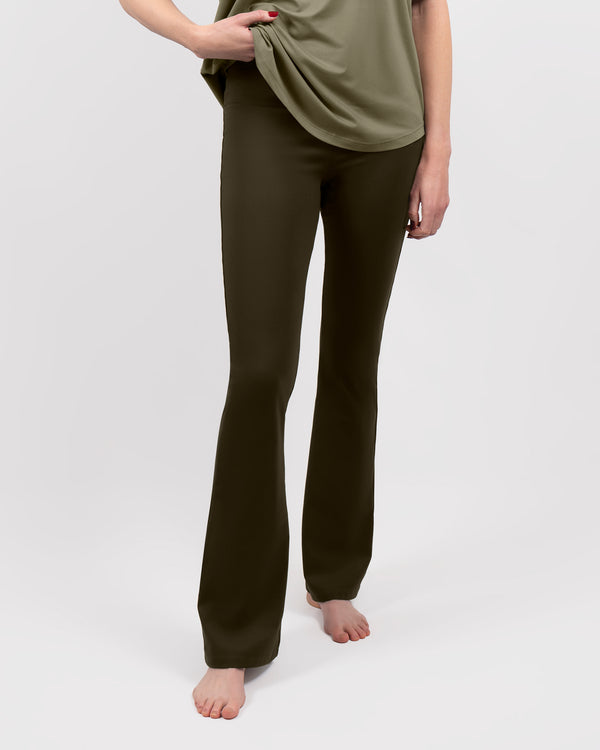 Model 5'9" | Size XS
