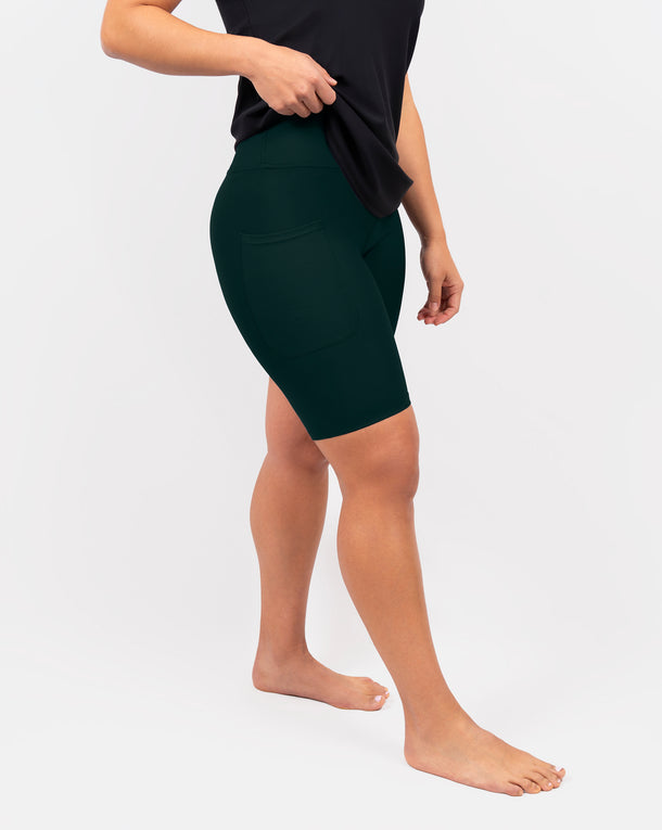 Model 5'4" | Size S 