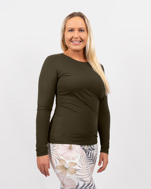 Model 5'5" | Size M