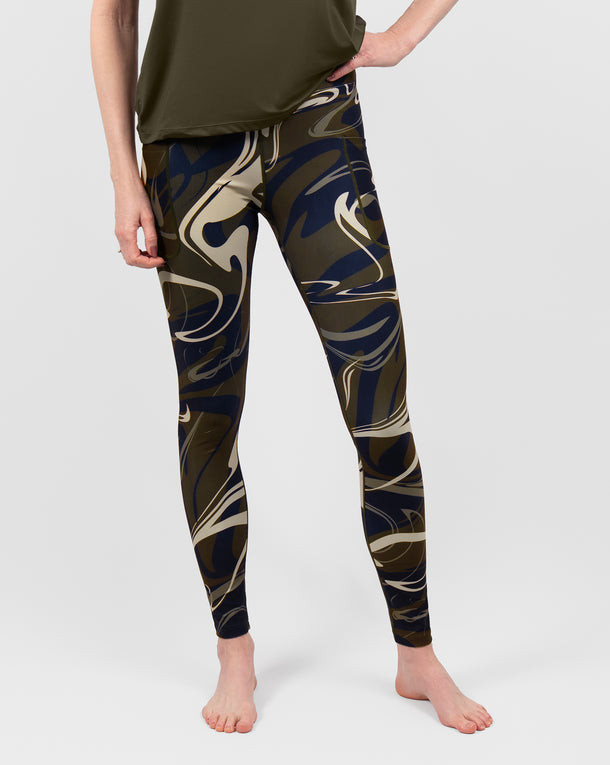 Model 5'9" | Size XS