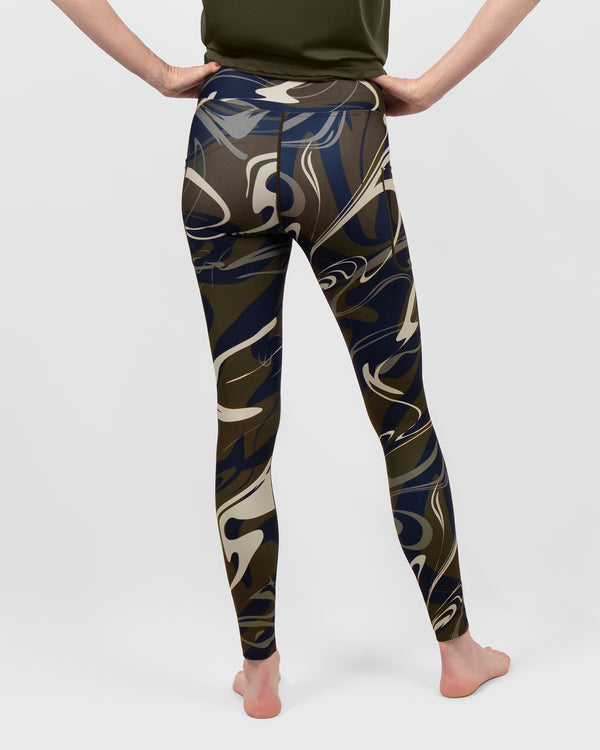 Model 5'9" | Size XS