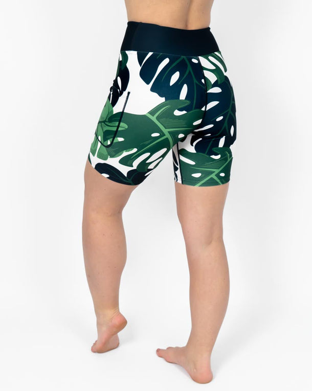 Monstera Shorts