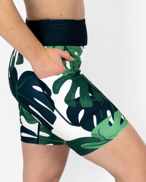 Monstera Shorts