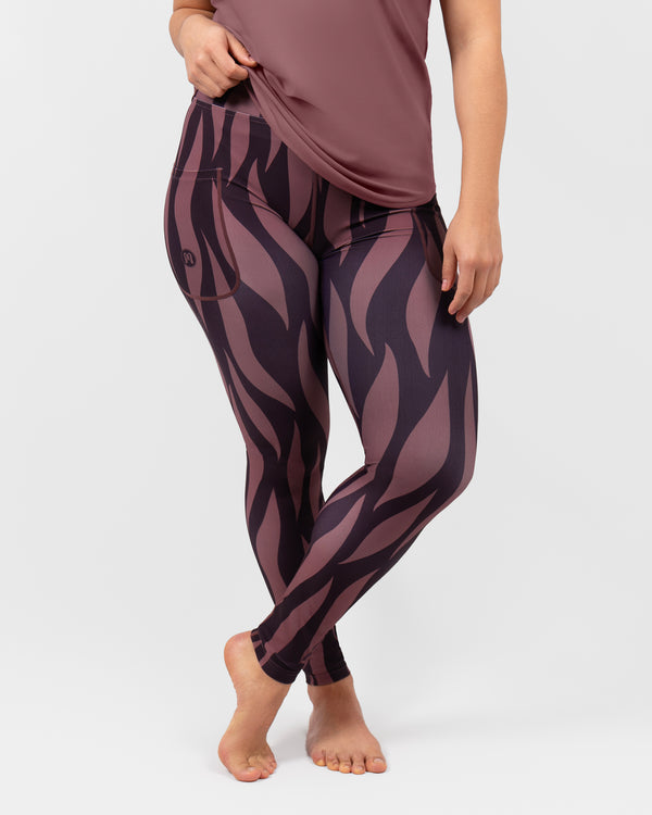 Model 5'4" | Size S