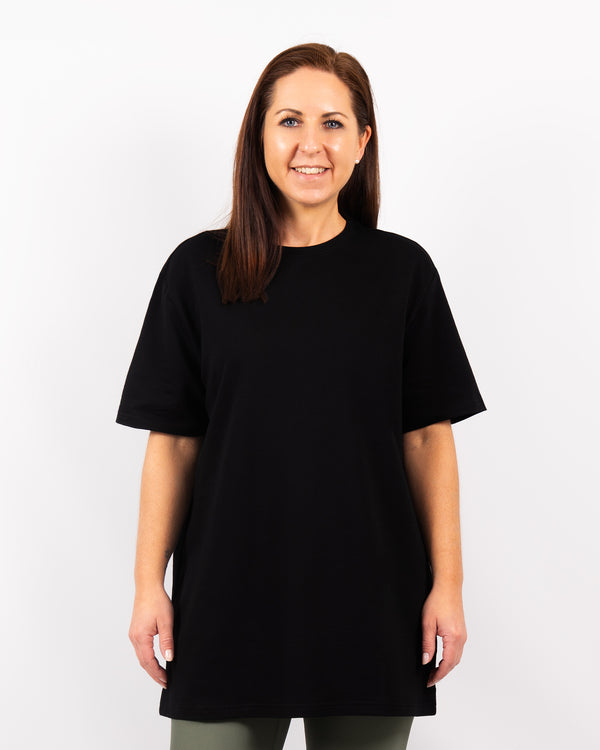 Naomi Everyday Black Long T-Shirt