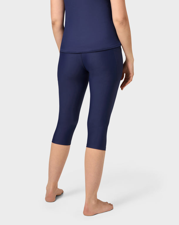 Signature Navy Capri