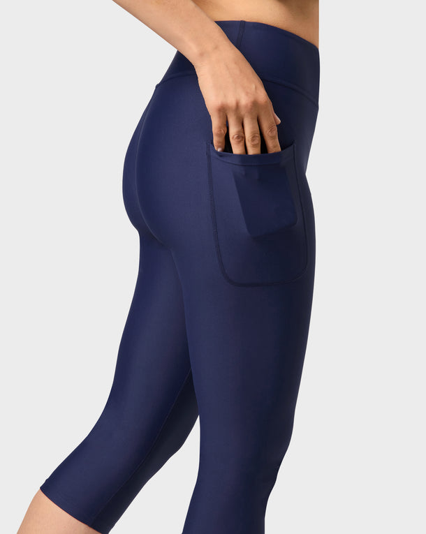 Signature Navy Capri