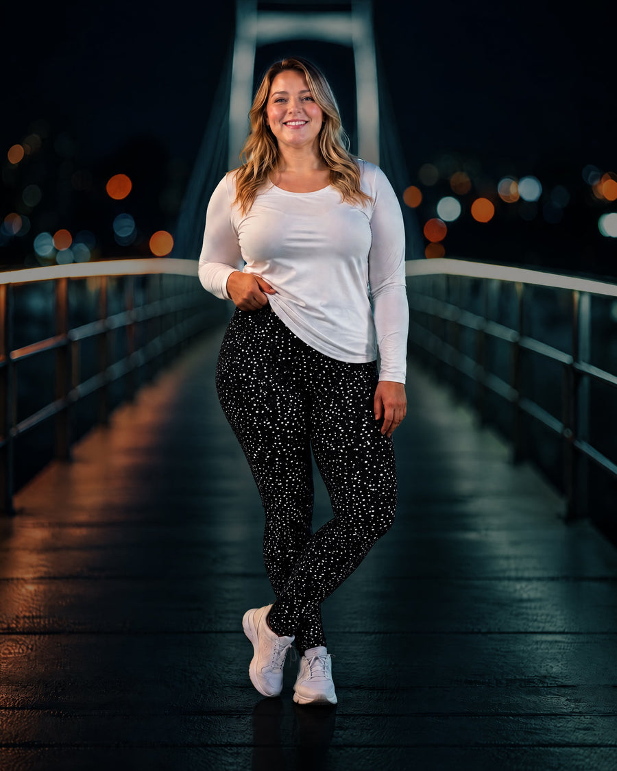 Model 5'5" | Size L